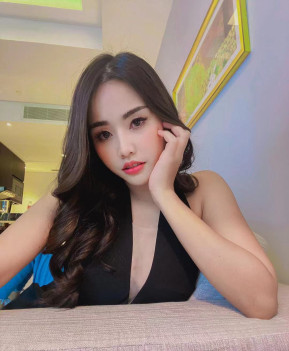 Polly - escort review from Abu Dhabi, United Arab Emirates