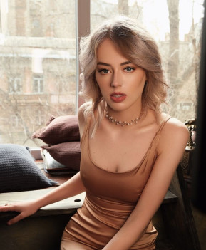 Scarlett - escort review from Athens, Greece