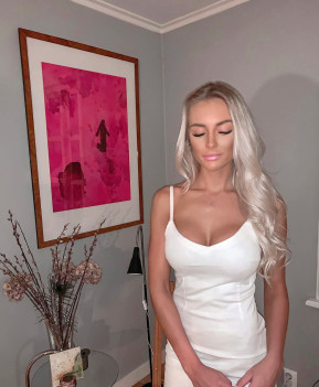 Chellsie - escort review from Luxembourg, Luxembourg