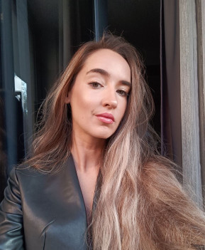Natalie - escort review from Yerevan, Armenia