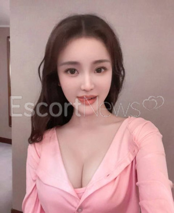 Photo escort girl Li Li: the best escort service