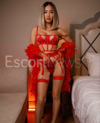 Photo escort girl MIYA ELF VIP: the best escort service